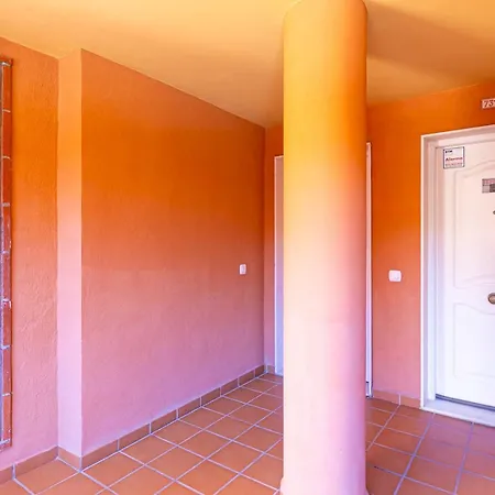 Comfortable With Pool In Pass The Keys * Marbella