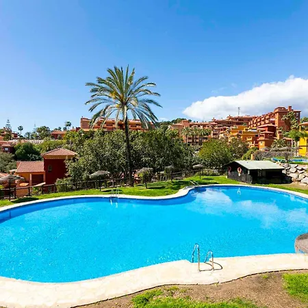 Comfortable With Pool In Pass The Keys