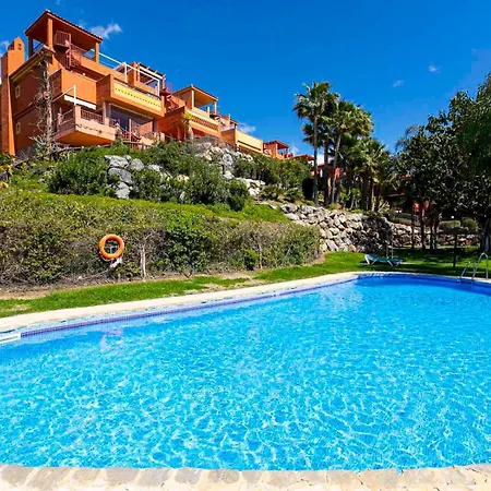 Relaxing With Pool - Pass The Keys شقة *