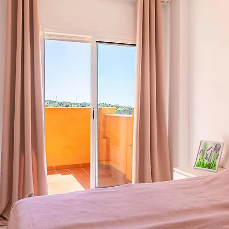 Comfortable With Pool In Pass The Keys Apartment Marbella