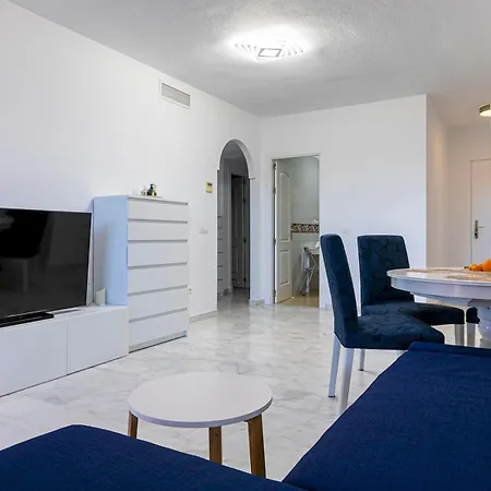 Comfortable With Pool In Pass The Keys Apartment
